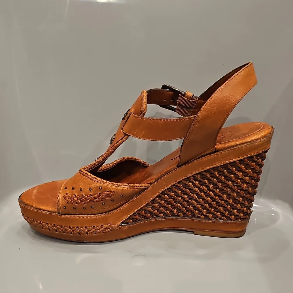 FRYE Tan Leather Wedge Sandals